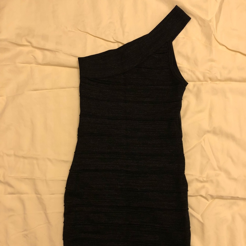 One shoulder dress
